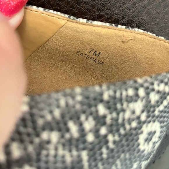 Enzo Angiolini faux snakeskin Pumps! LIKE NEW! - Picture 8 of 10